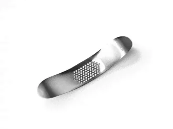 8686 FISSMAN Пресс для чеснока 18x4x2,7 см (нерж. сталь)